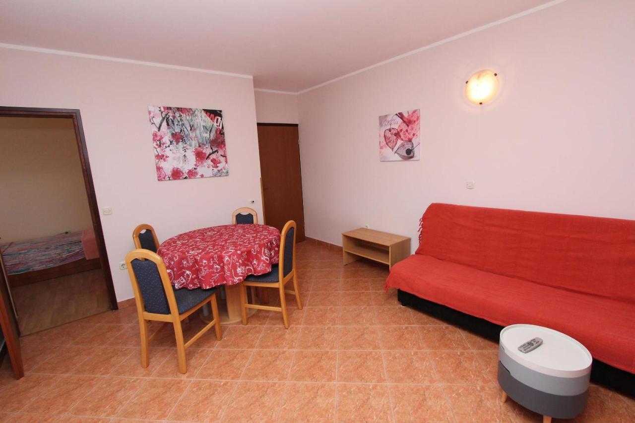 Rooms And Apartments Dino Rovinj Exterior photo